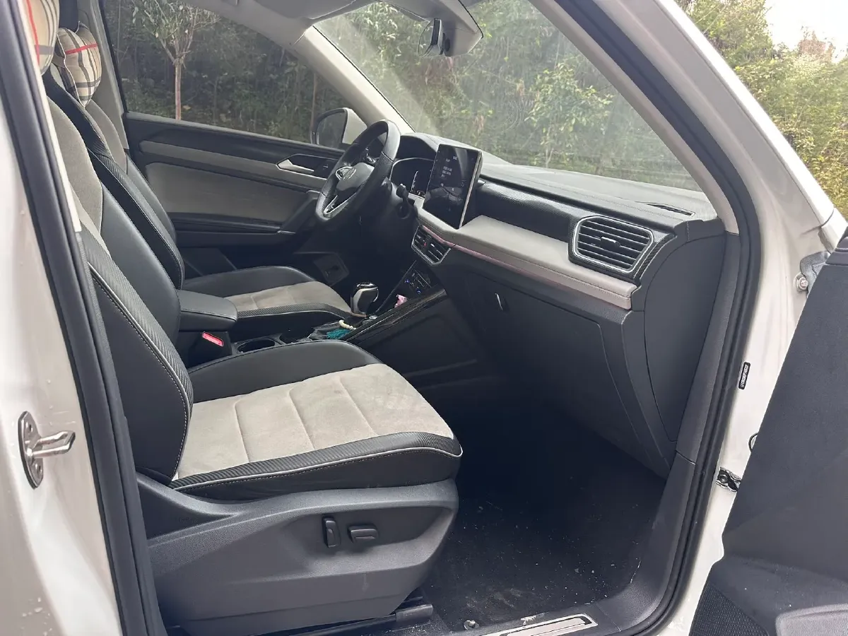 2023 Volkswagen Tayron X 2.0T 186HP L4 7DCT,autocango,china used car exporter,china ev exporter,chinese used car exporter,chinese used ev exporter