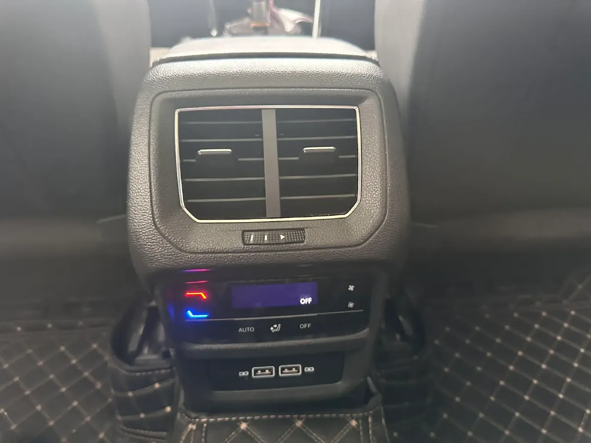 2023 Volkswagen Tayron X 2.0T 186HP L4 7DCT,autocango,china used car exporter,china ev exporter,chinese used car exporter,chinese used ev exporter