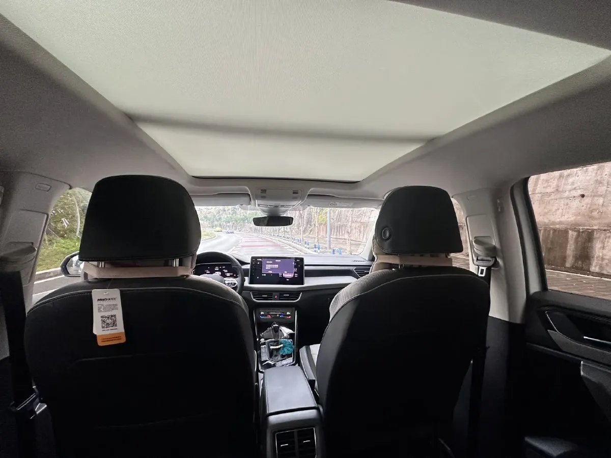 2023 Volkswagen Tayron X 2.0T 186HP L4 7DCT,autocango,china used car exporter,china ev exporter,chinese used car exporter,chinese used ev exporter