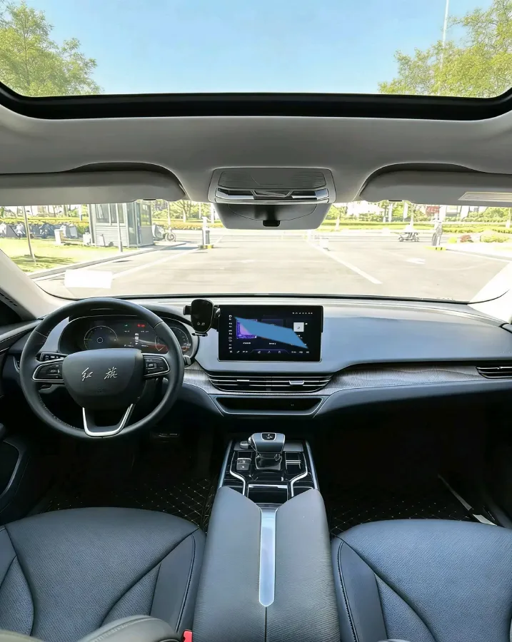 2024 HongQi E-QM5 BEV 60KWH,autocango,china used car exporter,china ev exporter,chinese used car exporter,chinese used ev exporter