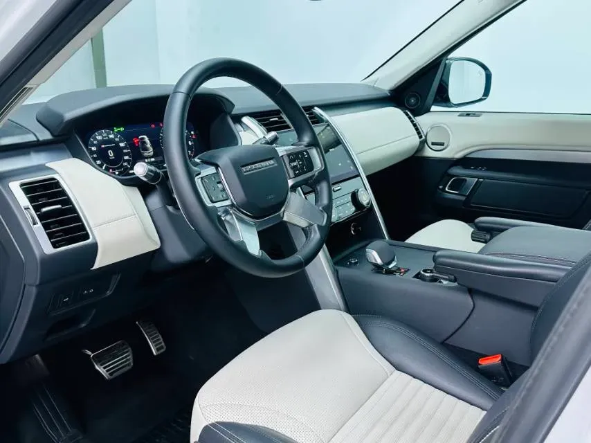 2021 Land Rover Discovery 3.0T 360HP L6 8AT,autocango,china used car exporter,china ev exporter,chinese used car exporter,chinese used ev exporter