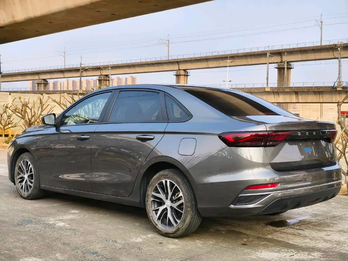 2022 Geely Emgrand 1.5L 114HP L4 CVT,autocango,china used car exporter,china ev exporter,chinese used car exporter,chinese used ev exporter