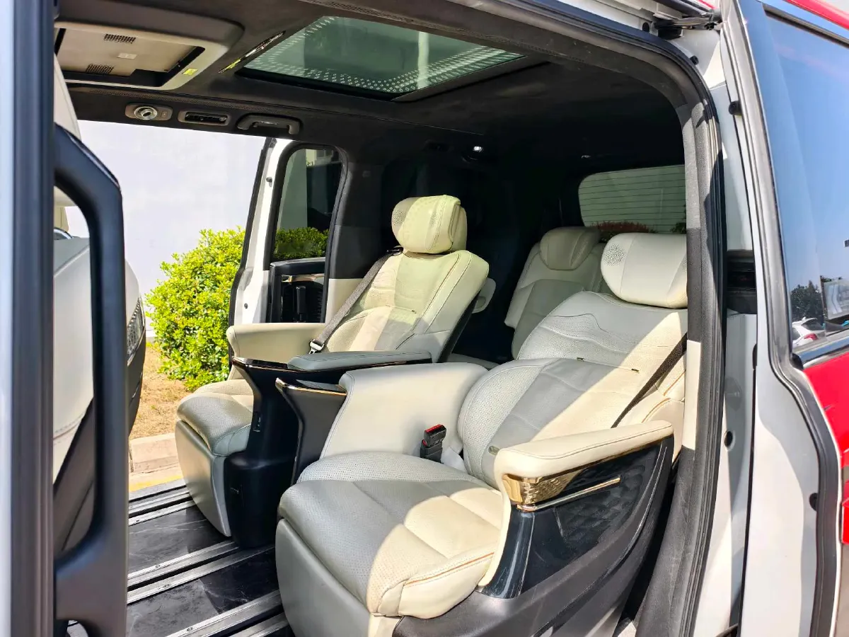 2023 GAC Trumpchi M8 2.0T 190HP L4 E-CVT Hybrid,autocango,china used car exporter,china ev exporter,chinese used car exporter,chinese used ev exporter