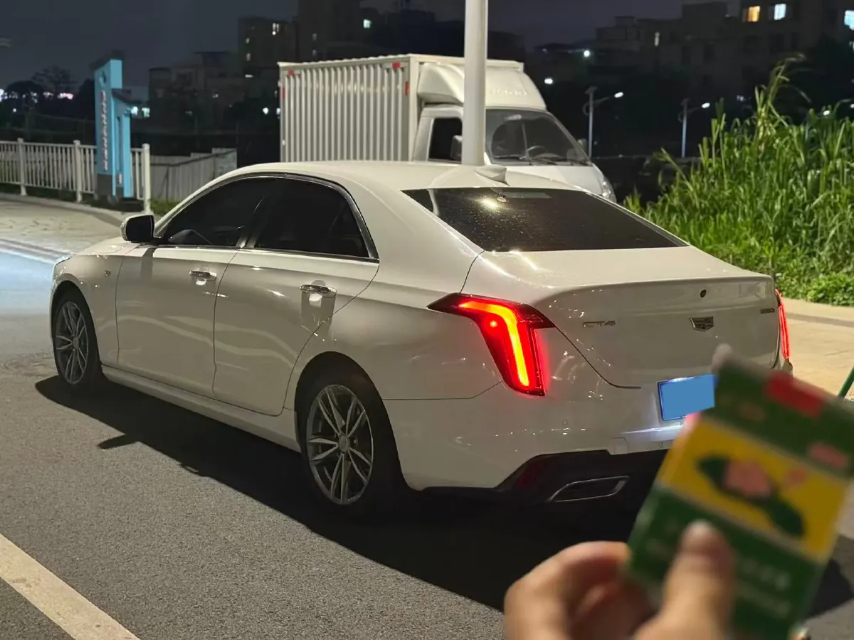 2021 Cadillac CT4 2.0T 237HP L4 8AT,autocango,china used car exporter,china ev exporter,chinese used car exporter,chinese used ev exporter