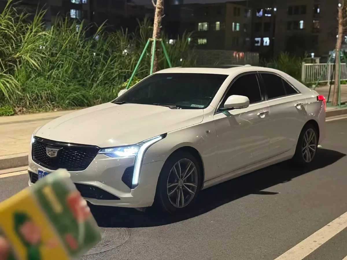 2021 Cadillac CT4 2.0T 237HP L4 8AT,autocango,china used car exporter,china ev exporter,chinese used car exporter,chinese used ev exporter