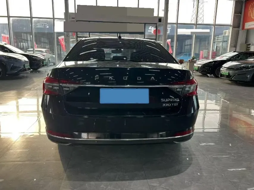 2019 Skoda Superb 2.0T 186HP L4 7DCT,autocango,china used car exporter,china ev exporter,chinese used car exporter,chinese used ev exporter