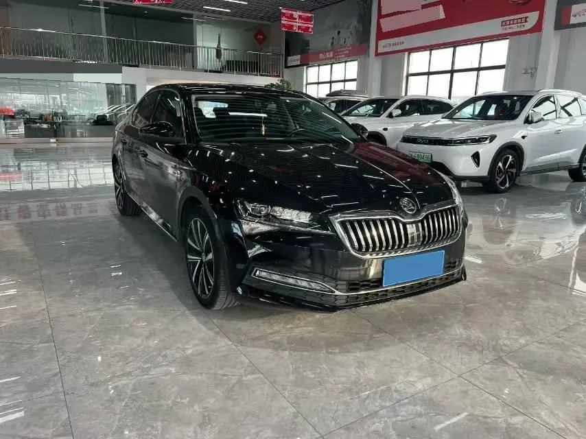 2019 Skoda Superb 2.0T 186HP L4 7DCT,autocango,china used car exporter,china ev exporter,chinese used car exporter,chinese used ev exporter
