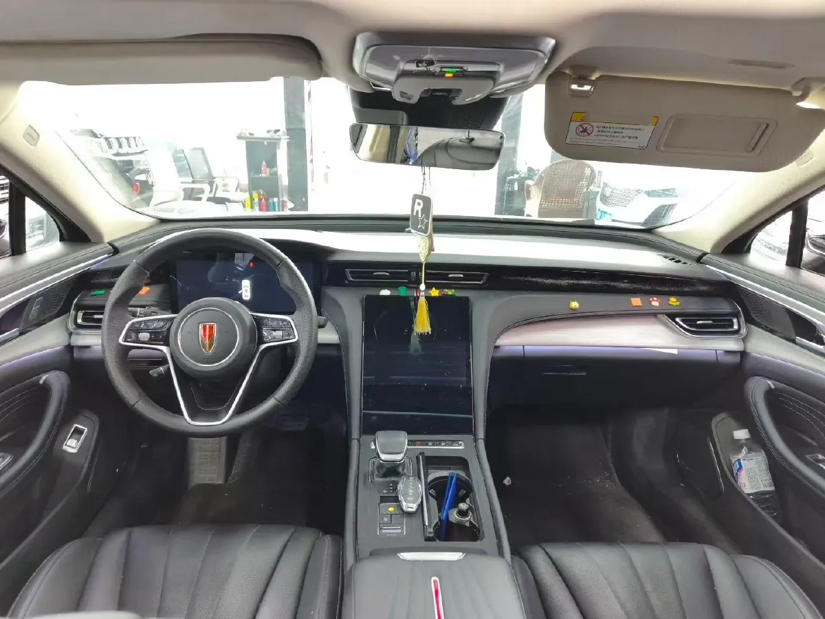 2025 HongQi H5 1.5T 169HP L4 1DHT Hybrid,autocango,china used car exporter,china ev exporter,chinese used car exporter,chinese used ev exporter