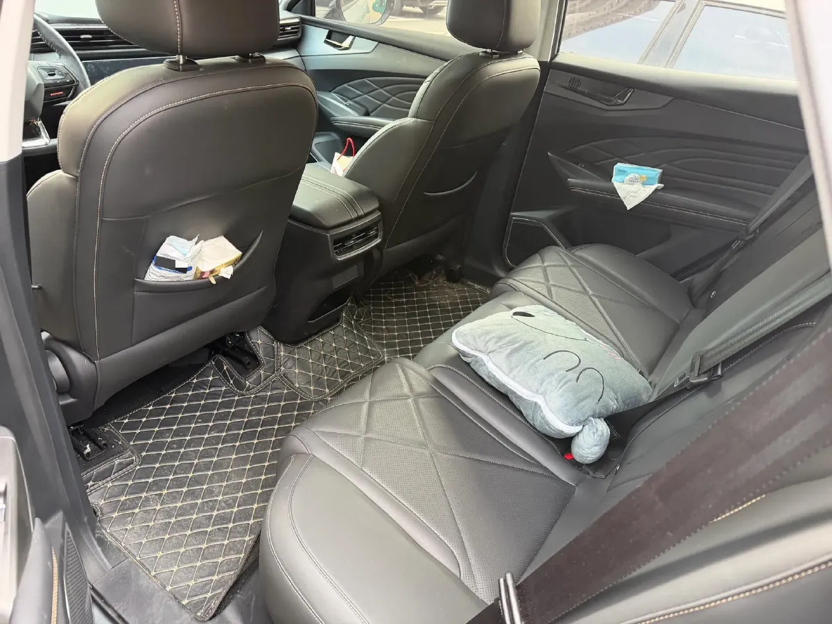 2023 Chery Exploration 06 1.6T 197HP L4 7DCT,autocango,china used car exporter,china ev exporter,chinese used car exporter,chinese used ev exporter