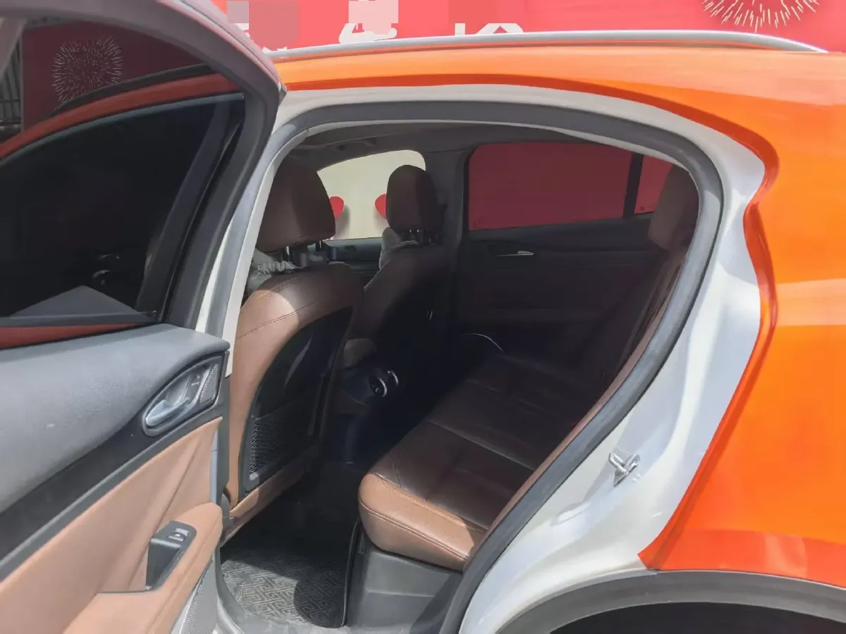 2017 Alfa Romeo Stelvio 2.0T 200HP L4 8AT,autocango,china used car exporter,china ev exporter,chinese used car exporter,chinese used ev exporter