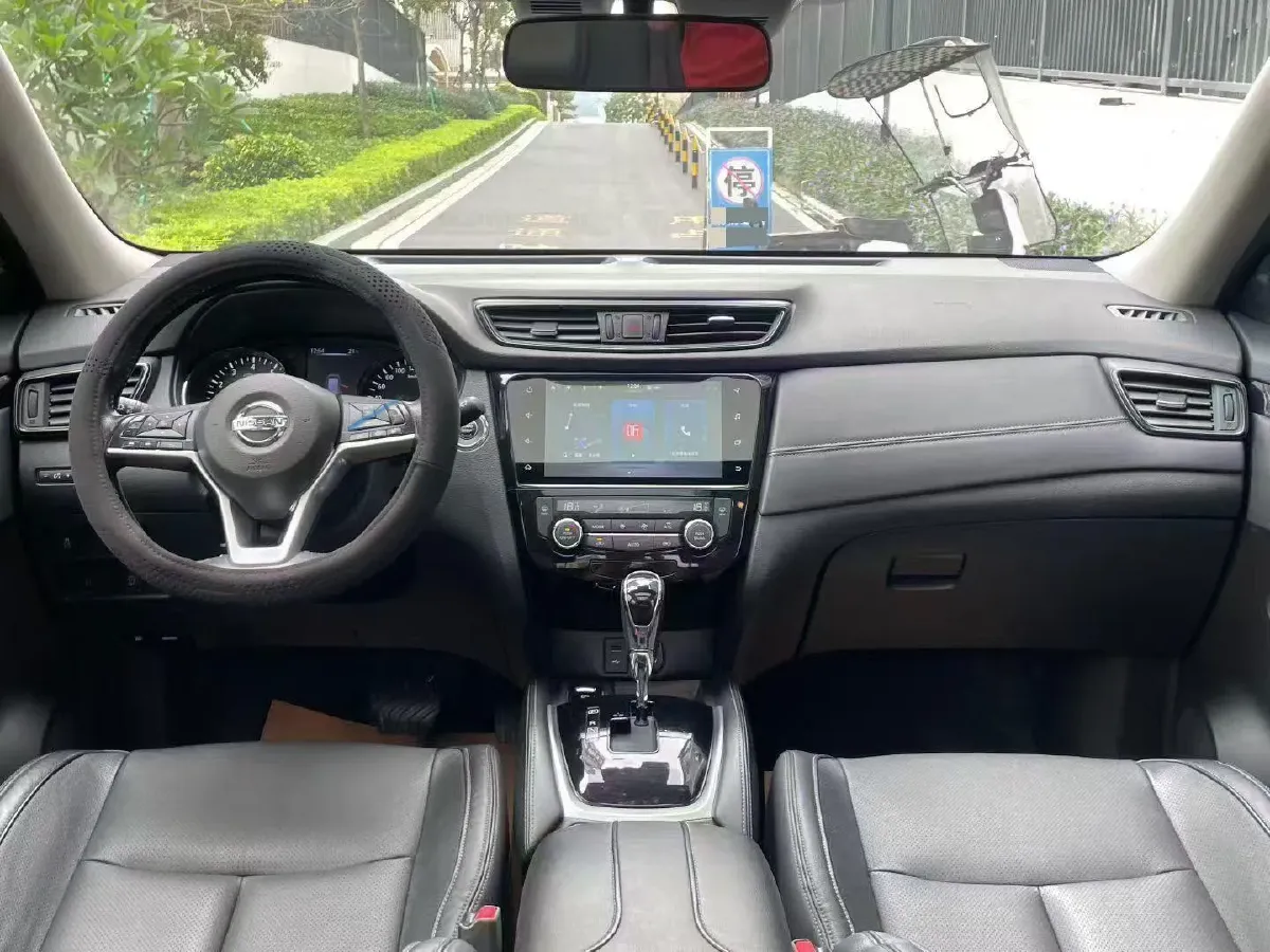 2020 Nissan X-Trail 2.0L 154HP L4 CVT,autocango,china used car exporter,china ev exporter,chinese used car exporter,chinese used ev exporter