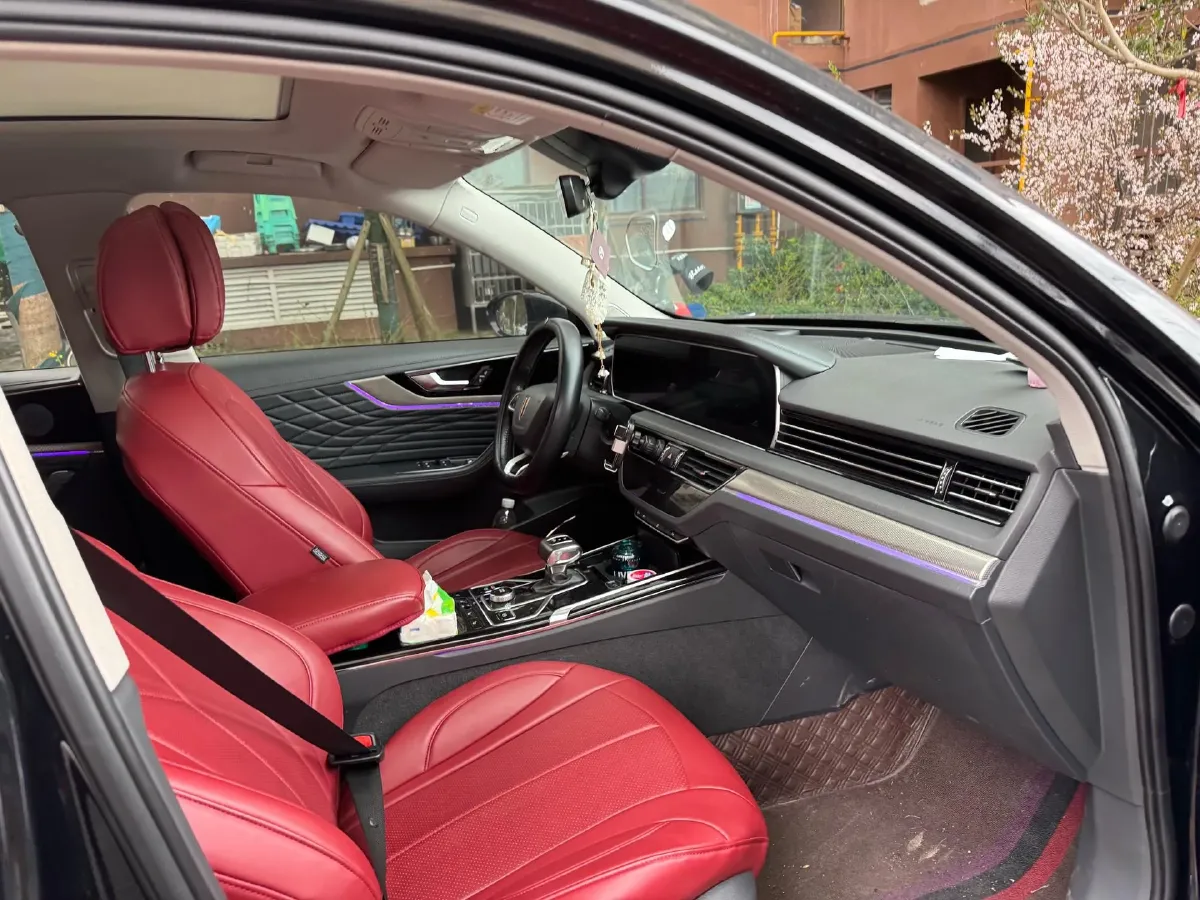 2022 HongQi HS5 2.0T 224HP L4 6AT,autocango,china used car exporter,china ev exporter,chinese used car exporter,chinese used ev exporter