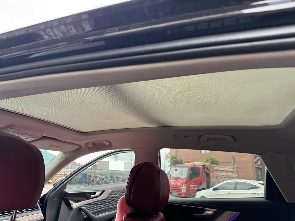 2022 HongQi HS5 2.0T 224HP L4 6AT,autocango,china used car exporter,china ev exporter,chinese used car exporter,chinese used ev exporter