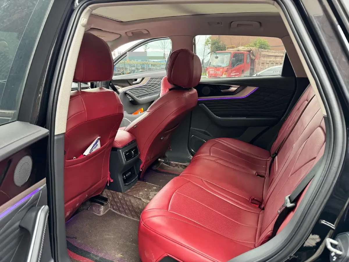 2022 HongQi HS5 2.0T 224HP L4 6AT,autocango,china used car exporter,china ev exporter,chinese used car exporter,chinese used ev exporter