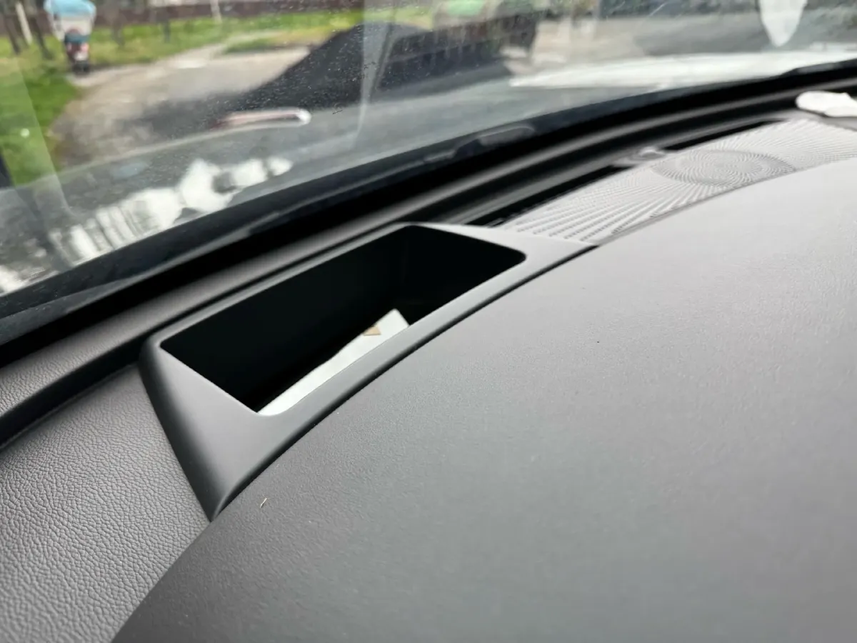 2022 HongQi HS5 2.0T 224HP L4 6AT,autocango,china used car exporter,china ev exporter,chinese used car exporter,chinese used ev exporter