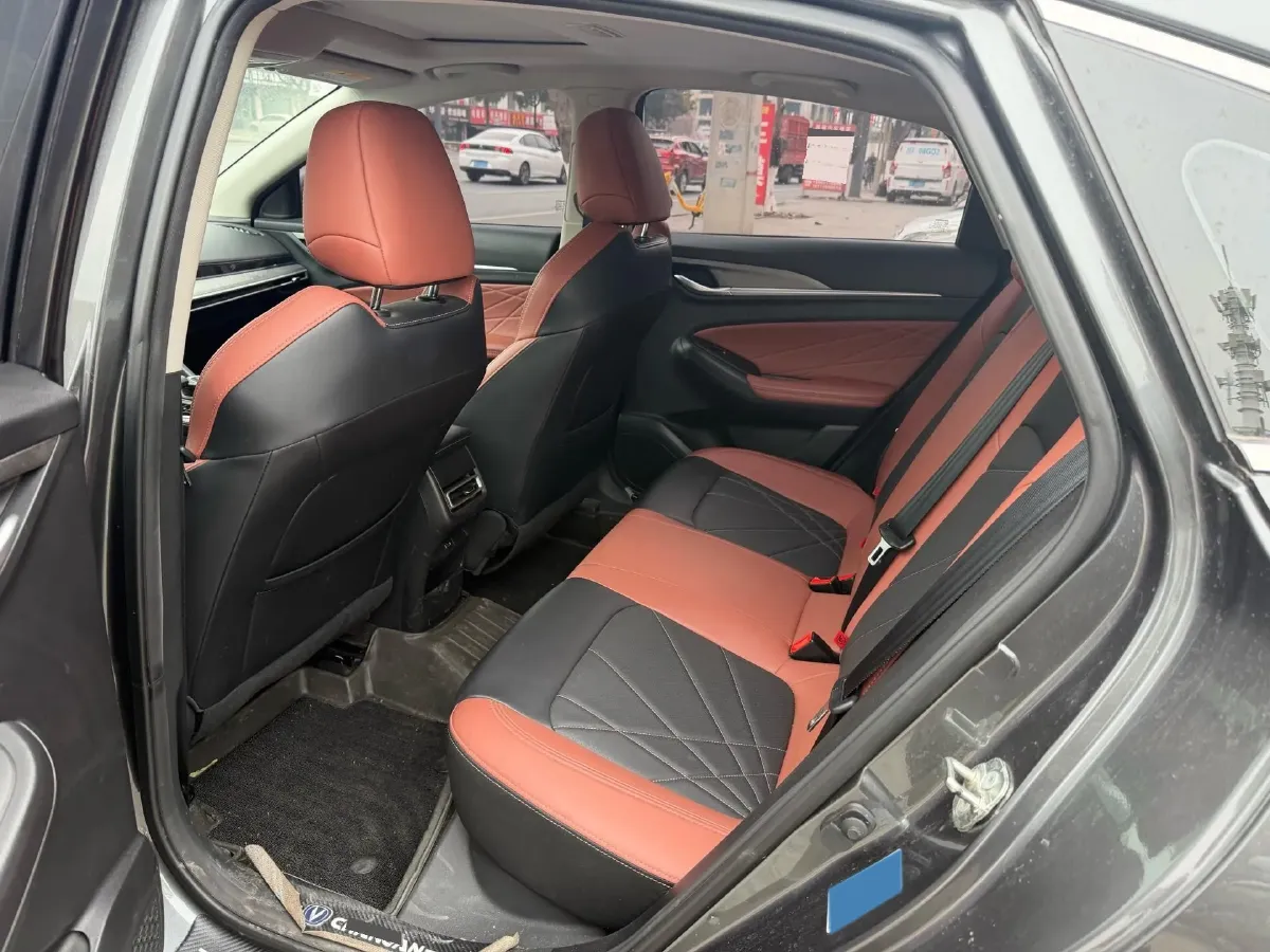 2022 ChangAn Eado 1.4T 160HP L4 7DCT,autocango,china used car exporter,china ev exporter,chinese used car exporter,chinese used ev exporter