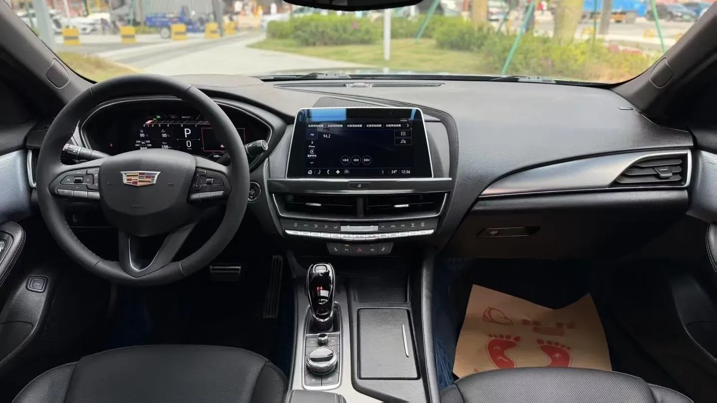 2023 Cadillac CT5 2.0T 237HP L4 10AT,autocango,china used car exporter,china ev exporter,chinese used car exporter,chinese used ev exporter