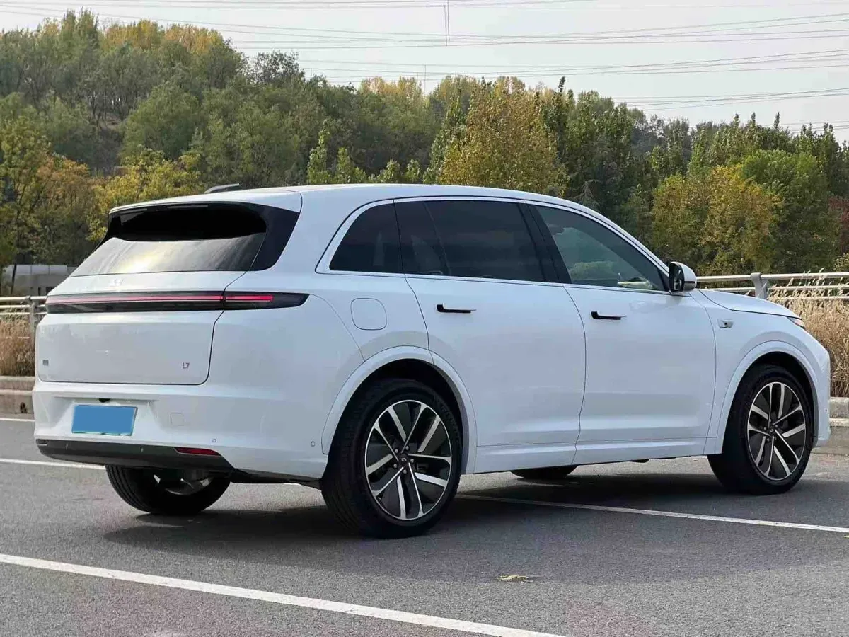 2023 Li L7 Range Extended 154HP REEV 40.9KWH,autocango,china used car exporter,china ev exporter,chinese used car exporter,chinese used ev exporter