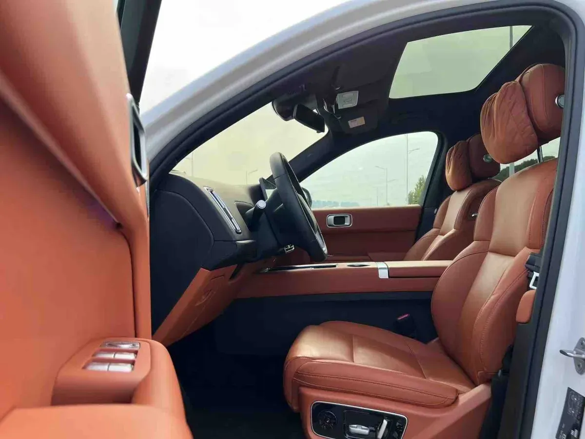 2023 Li L7 Range Extended 154HP REEV 40.9KWH,autocango,china used car exporter,china ev exporter,chinese used car exporter,chinese used ev exporter