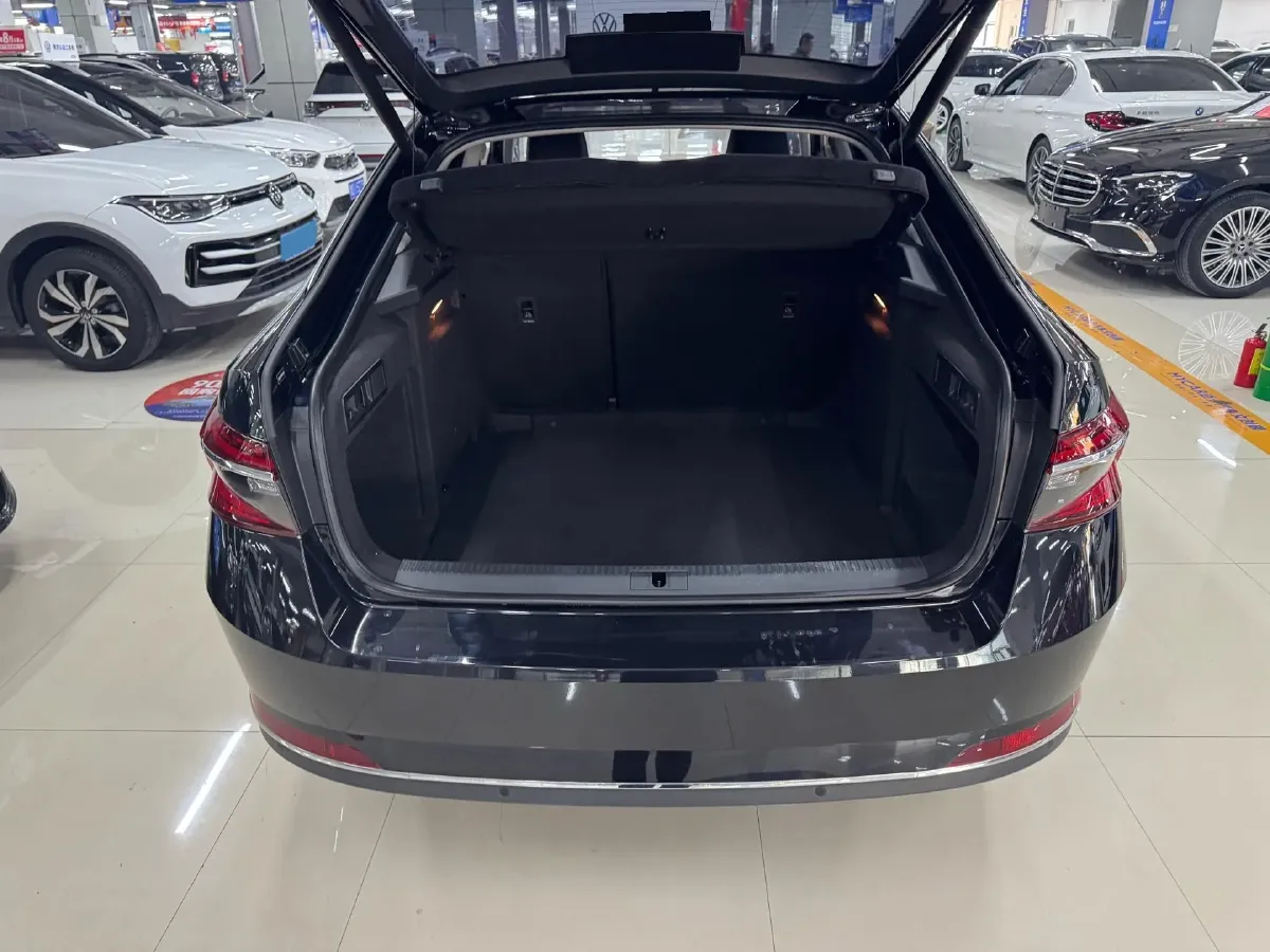 2024 Skoda Superb 1.4T 150HP L4 7DCT,autocango,china used car exporter,china ev exporter,chinese used car exporter,chinese used ev exporter