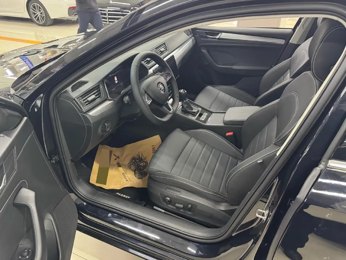 2024 Skoda Superb 1.4T 150HP L4 7DCT,autocango,china used car exporter,china ev exporter,chinese used car exporter,chinese used ev exporter