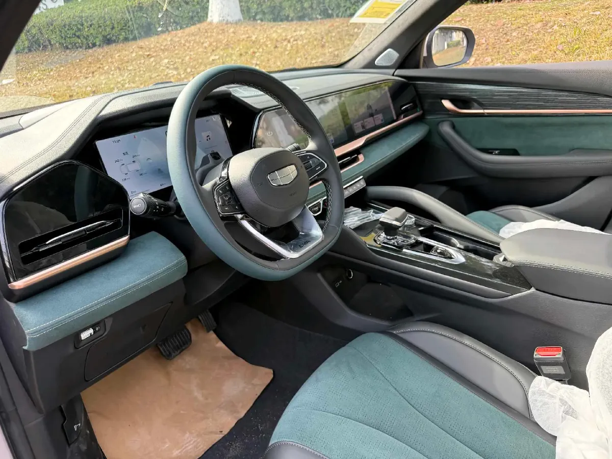 2024 Geely Monjaro 1.5T 163HP L4 3DHT Hybrid,autocango,china used car exporter,china ev exporter,chinese used car exporter,chinese used ev exporter