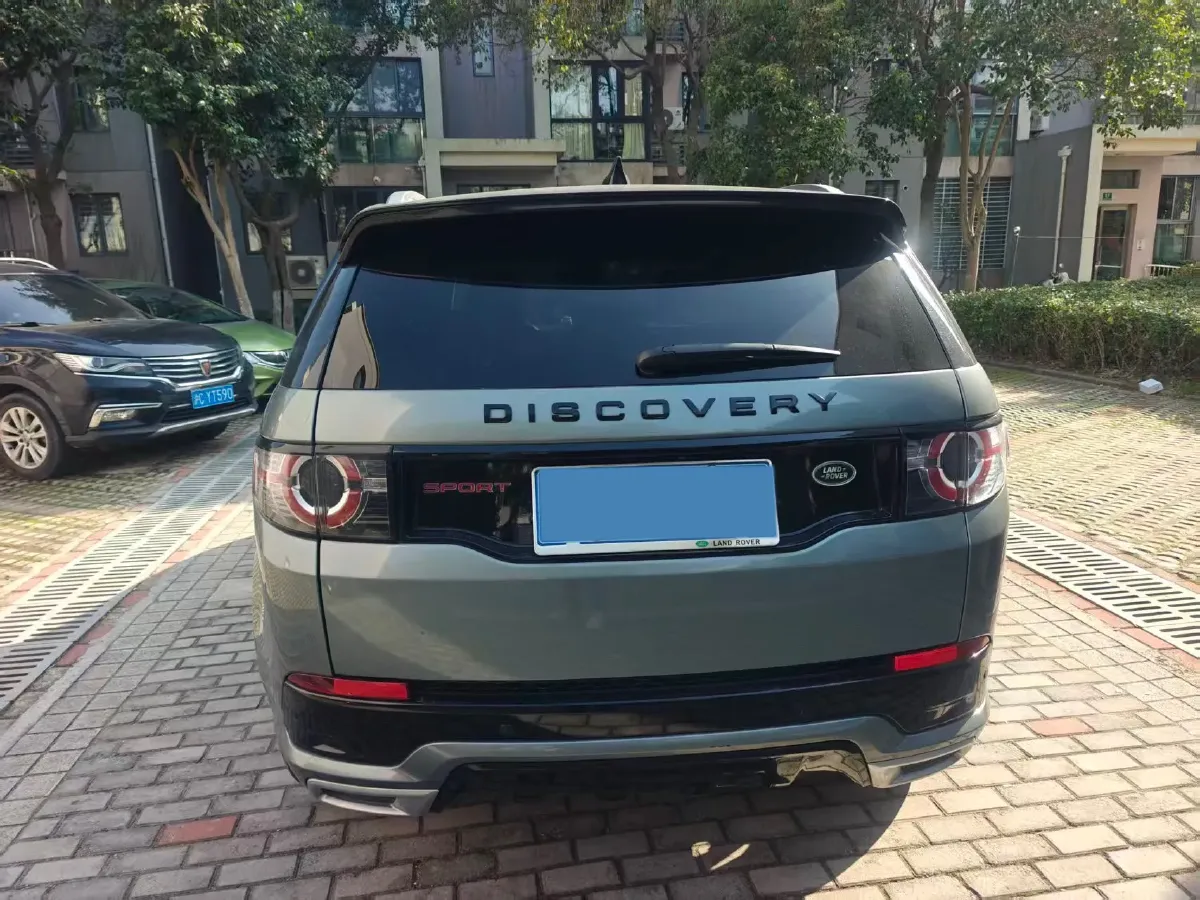 2019 Land Rover Discovery Sport 2.0T 241HP L4 9AT,autocango,china used car exporter,china ev exporter,chinese used car exporter,chinese used ev exporter