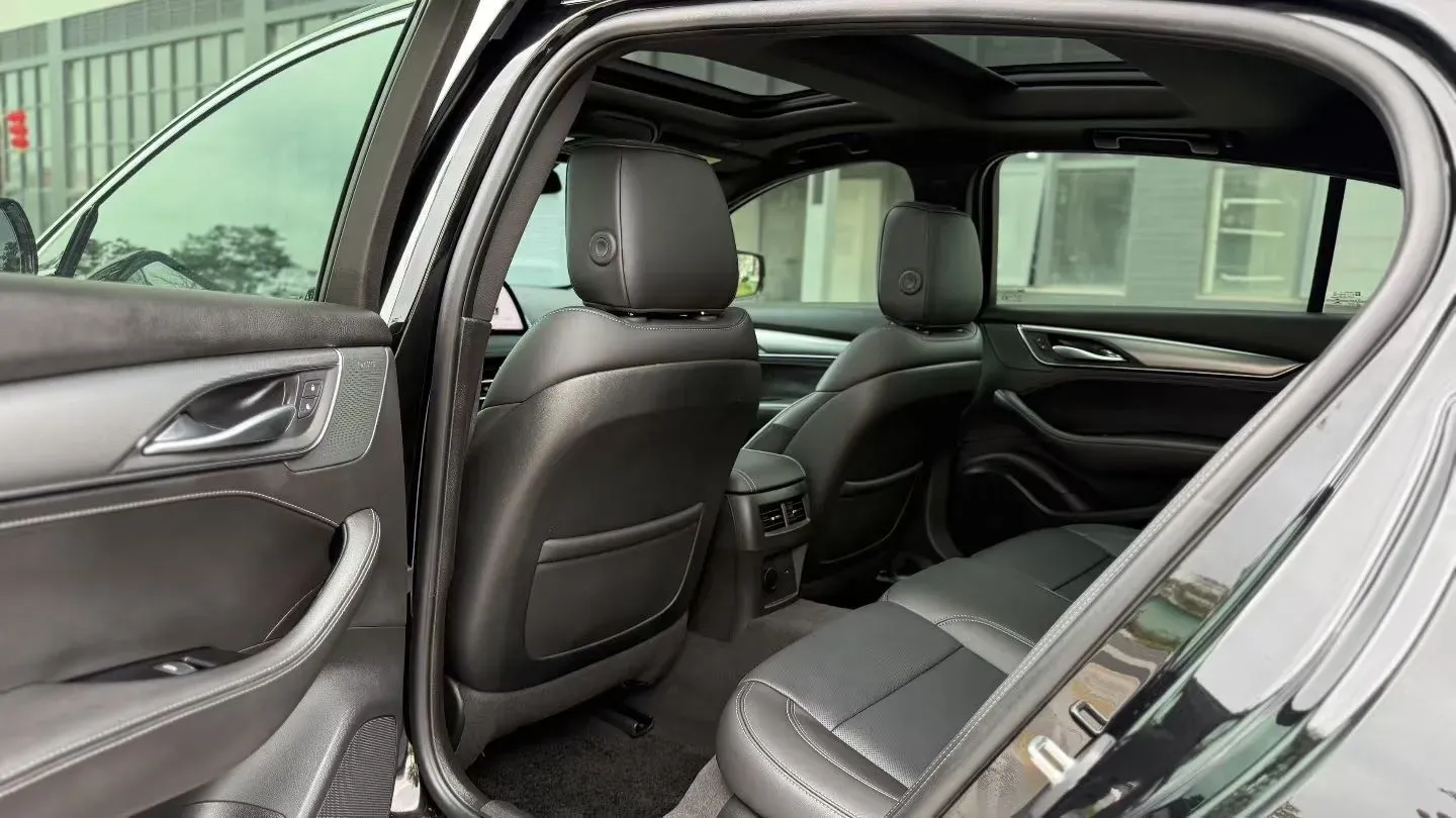 2024 Cadillac CT5 2.0T 237HP L4 10AT,autocango,china used car exporter,china ev exporter,chinese used car exporter,chinese used ev exporter