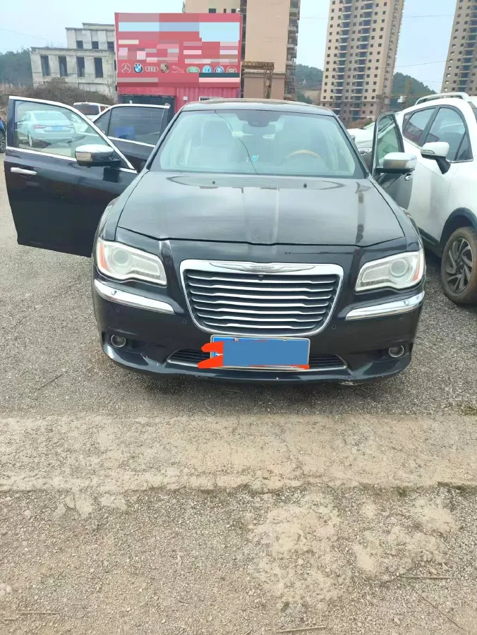 2013 Chrysler 300C 3.6L 286HP V6 8AT,autocango,china used car exporter,china ev exporter,chinese used car exporter,chinese used ev exporter