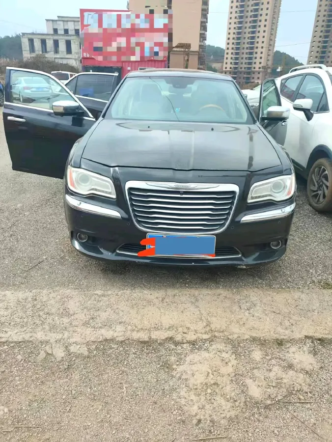 2013 Chrysler 300C 3.6L 286HP V6 8AT,autocango,china used car exporter,china ev exporter,chinese used car exporter,chinese used ev exporter
