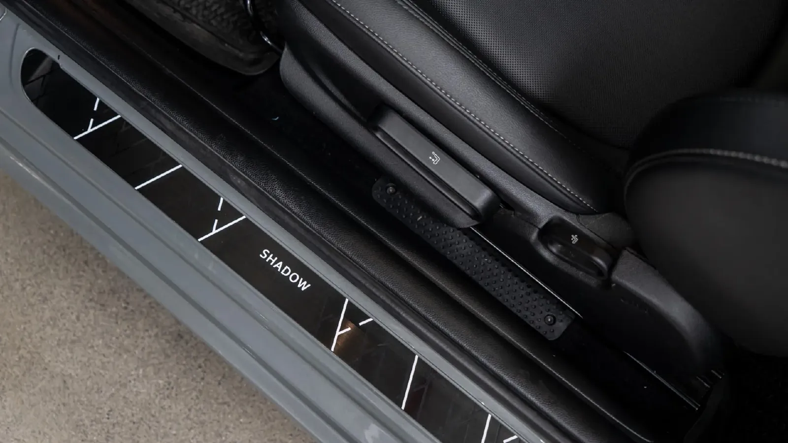 2022 MINI MINI 2.0T 192HP L4 7DCT,autocango,china used car exporter,china ev exporter,chinese used car exporter,chinese used ev exporter