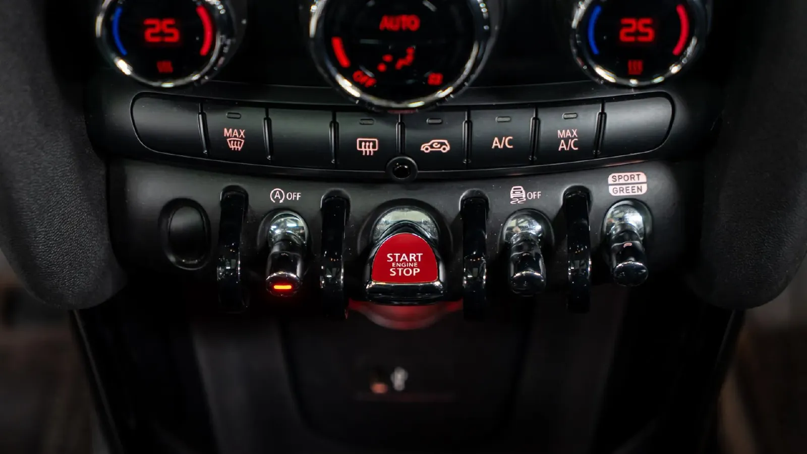 2022 MINI MINI 2.0T 192HP L4 7DCT,autocango,china used car exporter,china ev exporter,chinese used car exporter,chinese used ev exporter