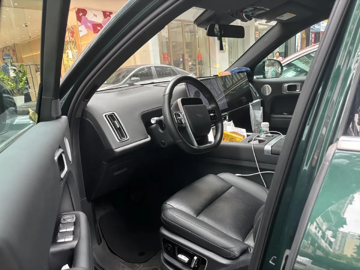 2023 Li L7 Range Extended 154HP REEV 40.9KWH,autocango,china used car exporter,china ev exporter,chinese used car exporter,chinese used ev exporter