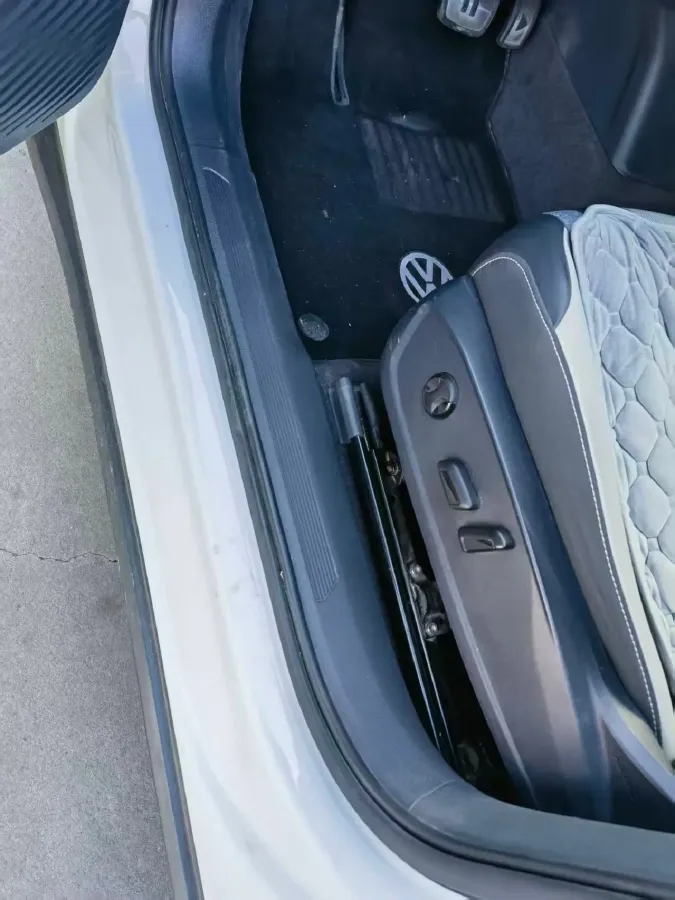 2024 Volkswagen ID.4 Crozz BEV 55.7KWH,autocango,china used car exporter,china ev exporter,chinese used car exporter,chinese used ev exporter