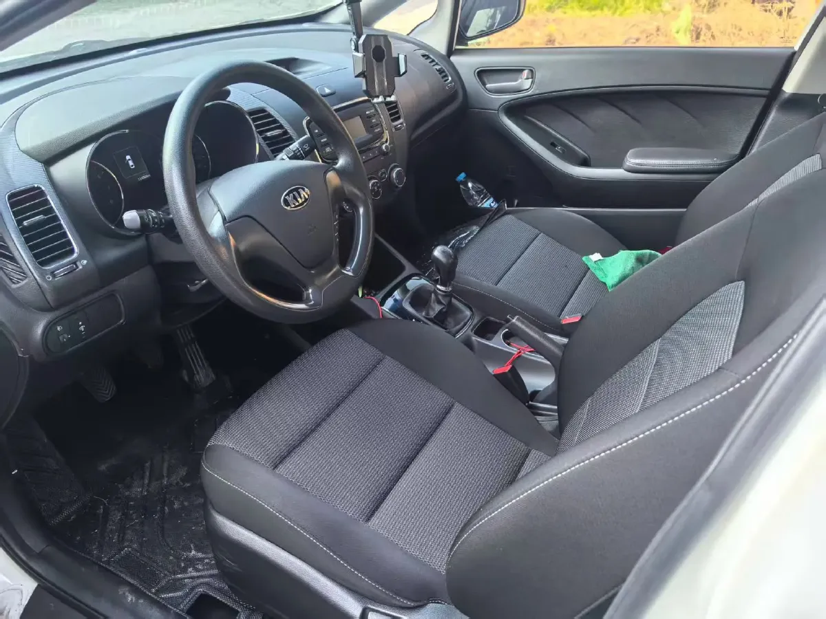 2016 Kia K3 1.6L 128HP L4 6MT,autocango,china used car exporter,china ev exporter,chinese used car exporter,chinese used ev exporter