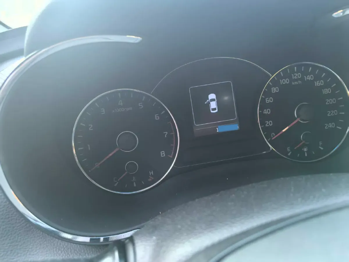 2016 Kia K3 1.6L 128HP L4 6MT,autocango,china used car exporter,china ev exporter,chinese used car exporter,chinese used ev exporter