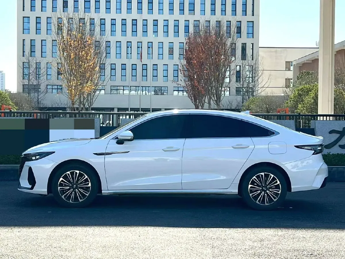 2024 Fulwin FulwinA8 1.5T 156HP L4 1DHT PHEV 18.3KWH,autocango,china used car exporter,china ev exporter,chinese used car exporter,chinese used ev exporter