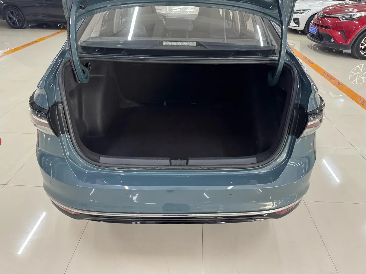 2023 Volkswagen Lavida 1.5L 110HP L4 6AT,autocango,china used car exporter,china ev exporter,chinese used car exporter,chinese used ev exporter