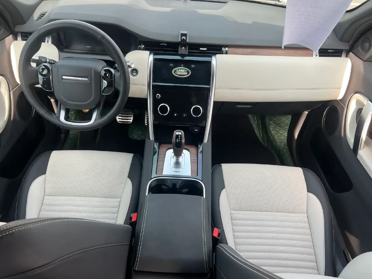 2020 Land Rover Discovery Sport 2.0T 249HP L4 9AT,autocango,china used car exporter,china ev exporter,chinese used car exporter,chinese used ev exporter