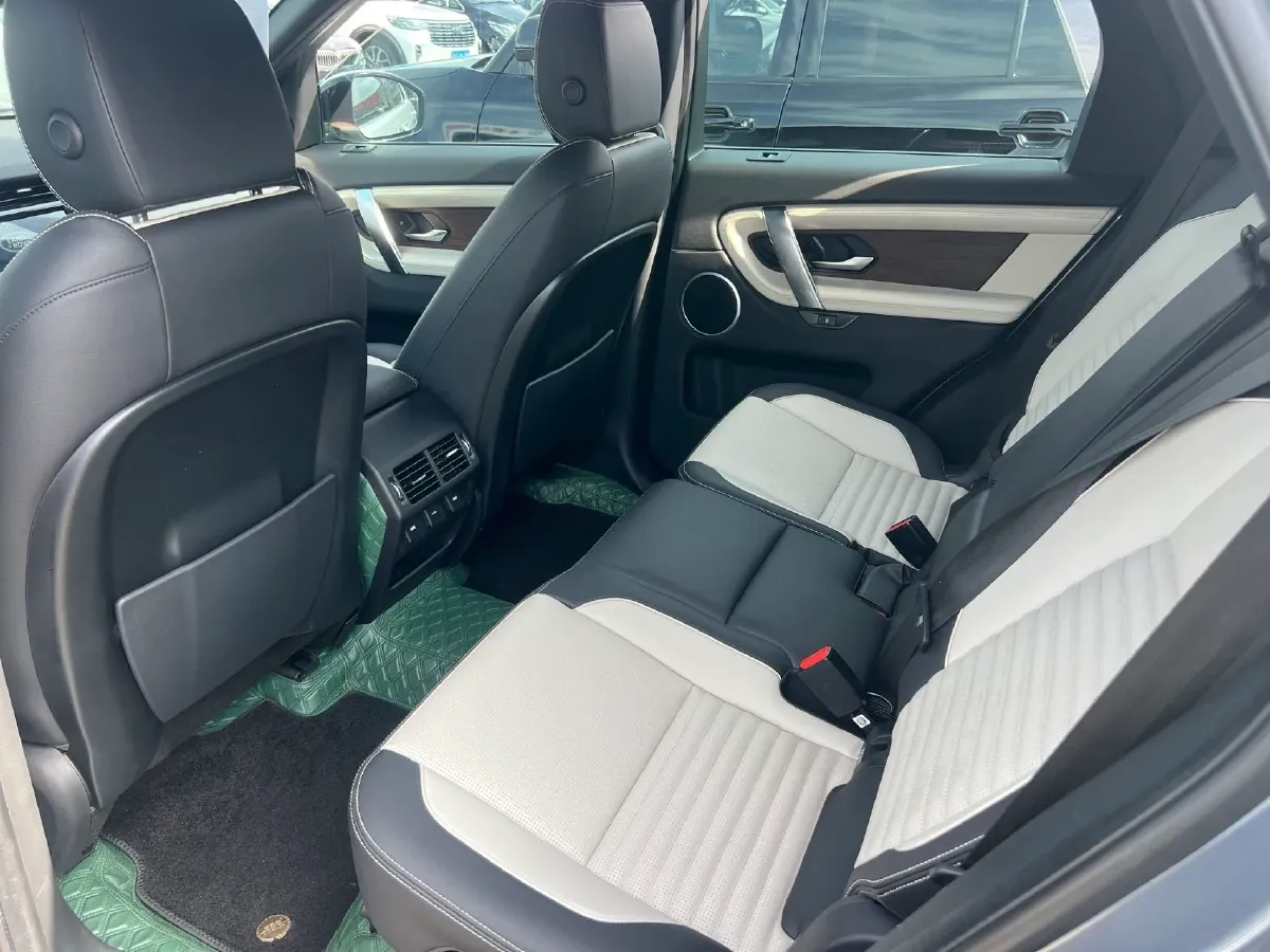 2020 Land Rover Discovery Sport 2.0T 249HP L4 9AT,autocango,china used car exporter,china ev exporter,chinese used car exporter,chinese used ev exporter