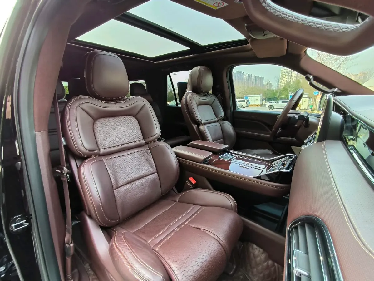 2020 Lincoln Navigator 3.5T 388HP V6 10AT,autocango,china used car exporter,china ev exporter,chinese used car exporter,chinese used ev exporter