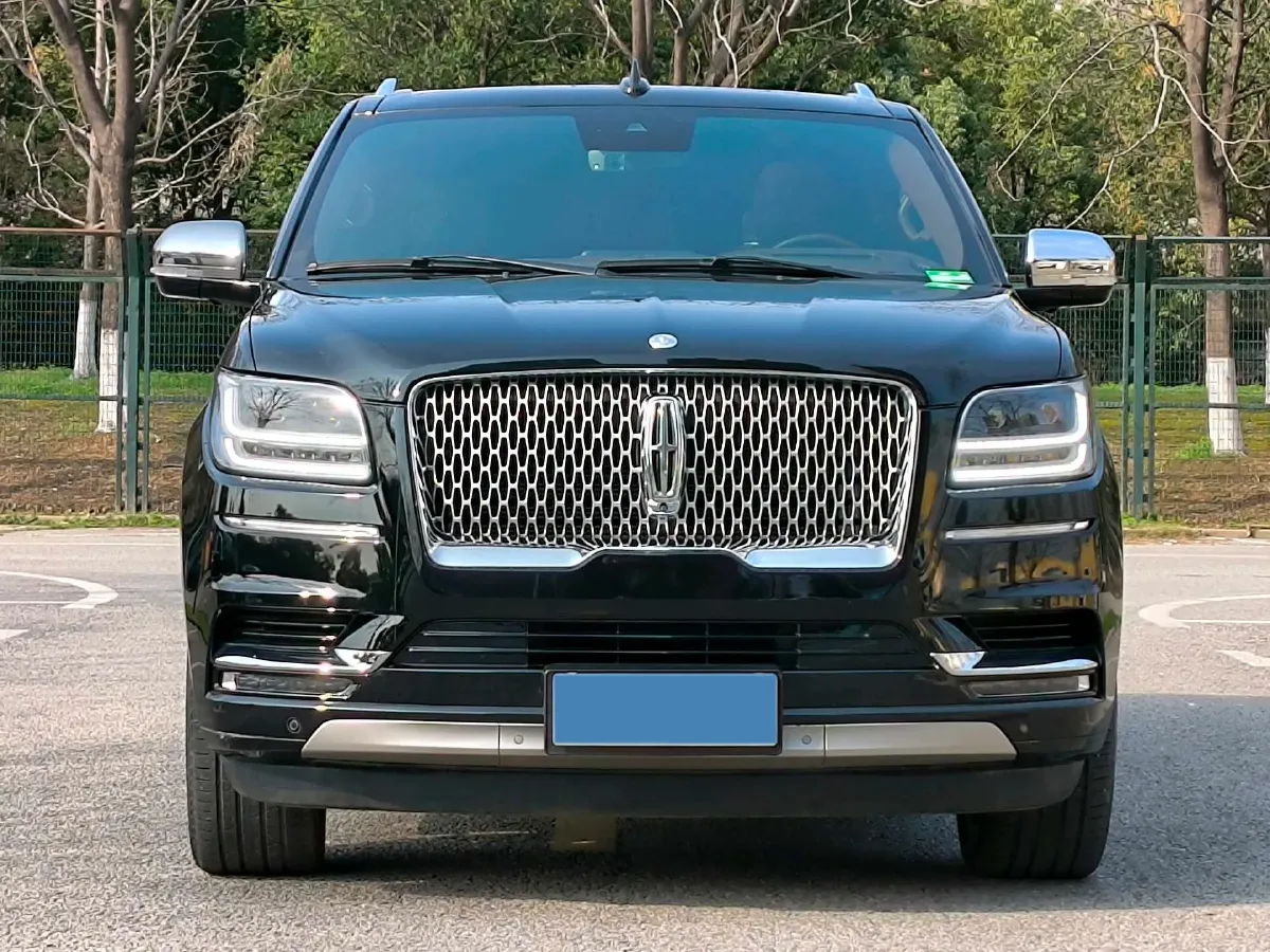 2020 Lincoln Navigator 3.5T 388HP V6 10AT,autocango,china used car exporter,china ev exporter,chinese used car exporter,chinese used ev exporter
