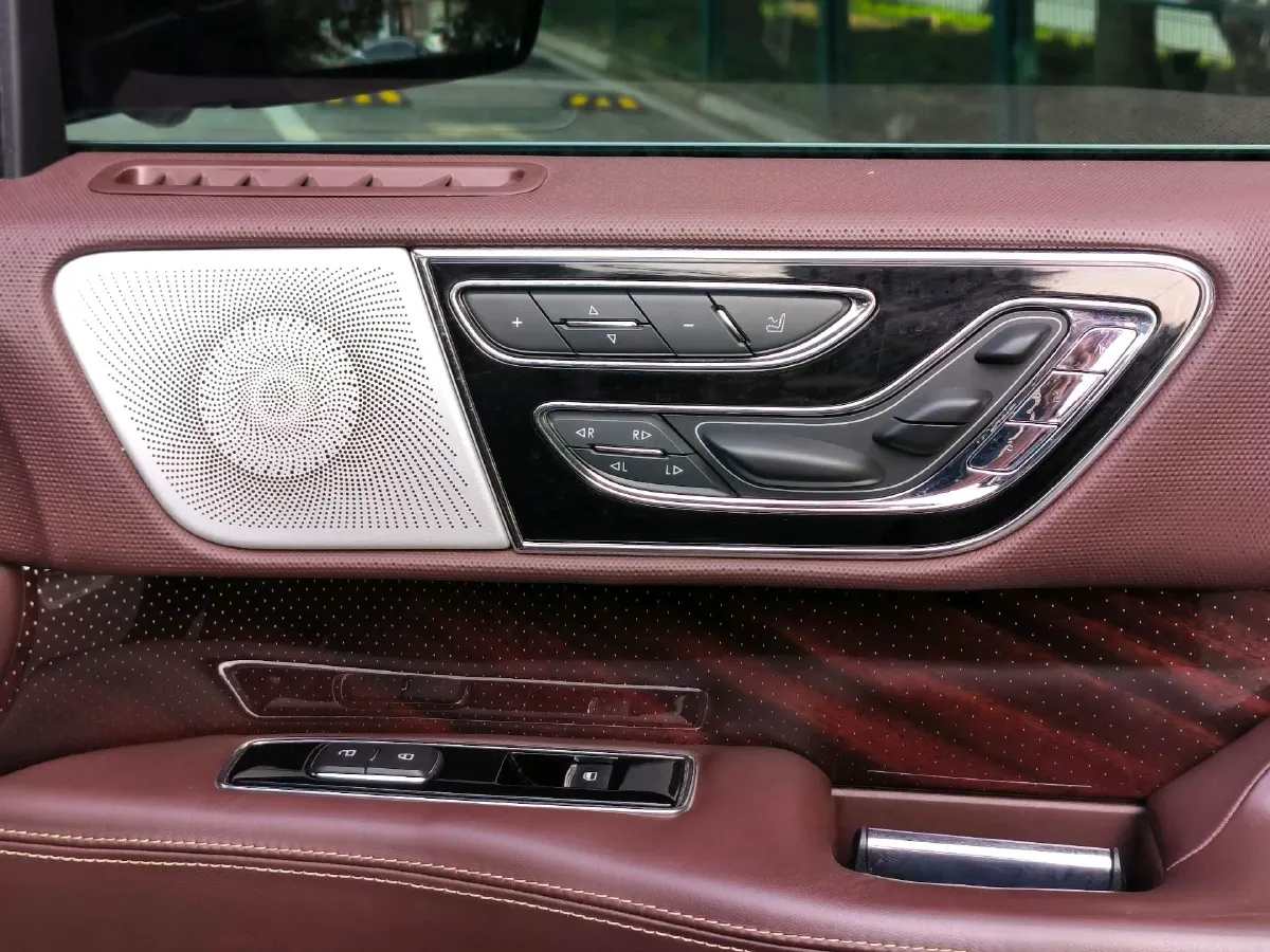 2020 Lincoln Navigator 3.5T 388HP V6 10AT,autocango,china used car exporter,china ev exporter,chinese used car exporter,chinese used ev exporter