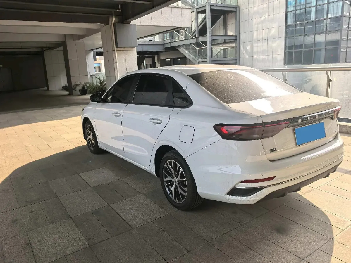 2023 Geely Emgrand 1.5L 127HP L4 5MT,autocango,china used car exporter,china ev exporter,chinese used car exporter,chinese used ev exporter