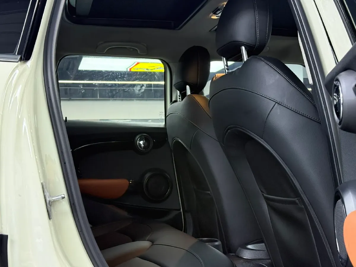 2021 MINI MINI 1.5T 136HP L3 7DCT,autocango,china used car exporter,china ev exporter,chinese used car exporter,chinese used ev exporter