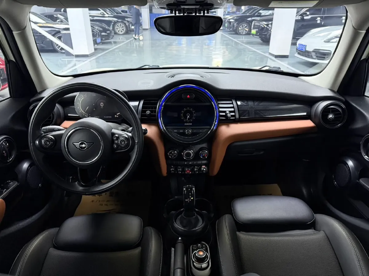 2021 MINI MINI 1.5T 136HP L3 7DCT,autocango,china used car exporter,china ev exporter,chinese used car exporter,chinese used ev exporter