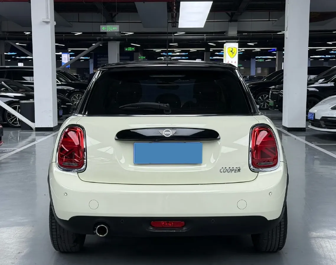 2021 MINI MINI 1.5T 136HP L3 7DCT,autocango,china used car exporter,china ev exporter,chinese used car exporter,chinese used ev exporter