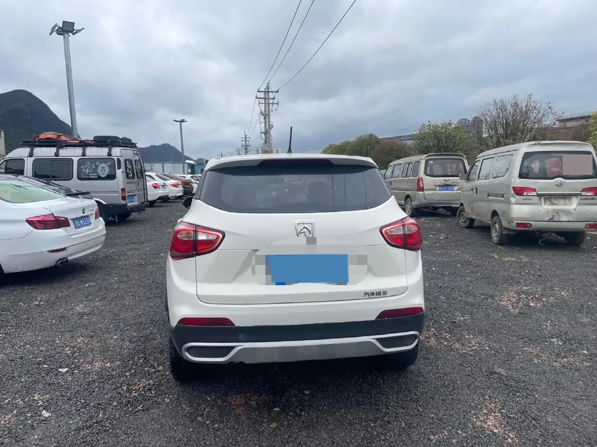 2017 BaoJun 510 1.5L 112HP L4 6MT,autocango,china used car exporter,china ev exporter,chinese used car exporter,chinese used ev exporter