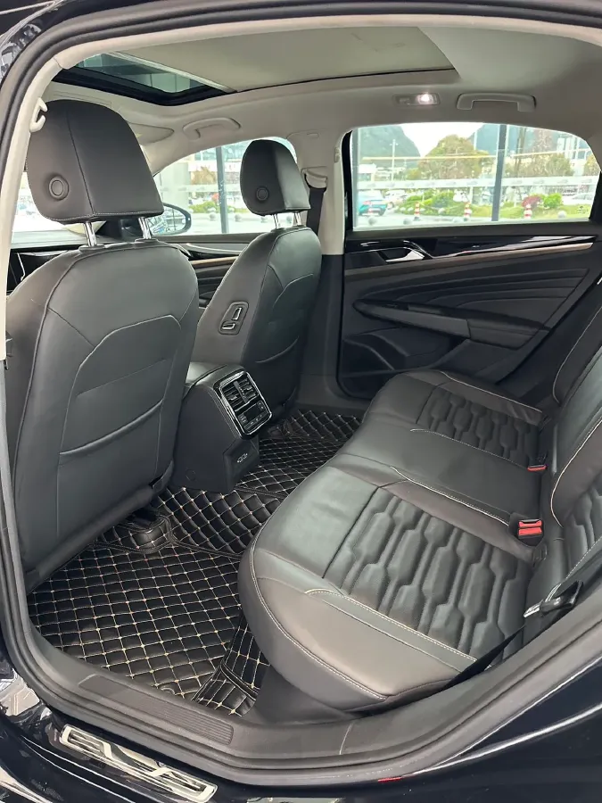 2019 Skoda Kodiak 2.0T 186HP L4 7DCT,autocango,china used car exporter,china ev exporter,chinese used car exporter,chinese used ev exporter