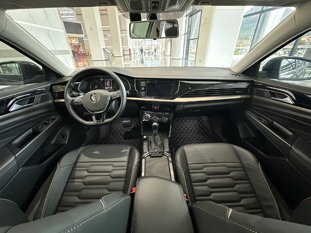 2019 Skoda Kodiak 2.0T 186HP L4 7DCT,autocango,china used car exporter,china ev exporter,chinese used car exporter,chinese used ev exporter